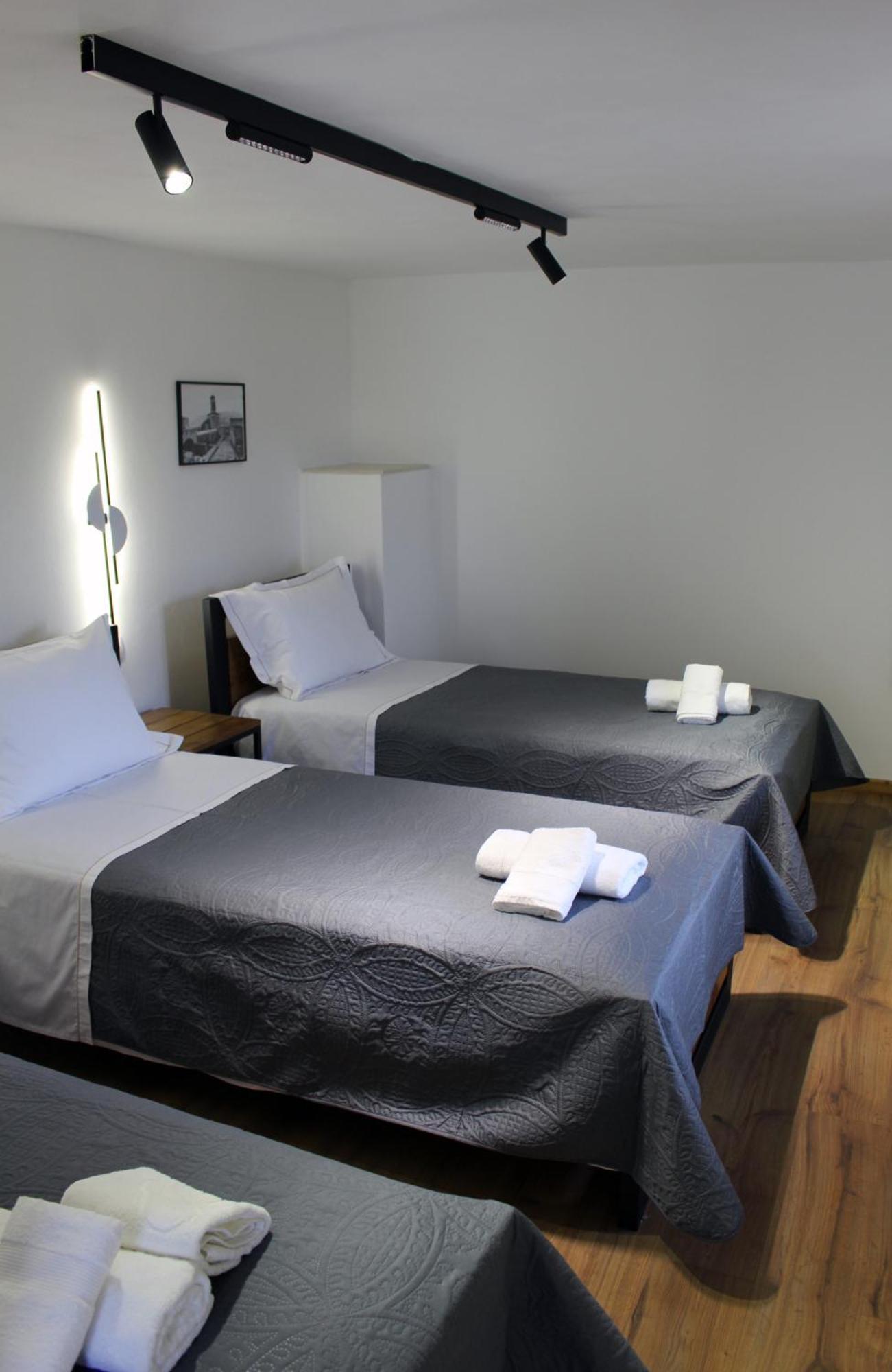 Guest House Amades Gjirokastër المظهر الخارجي الصورة