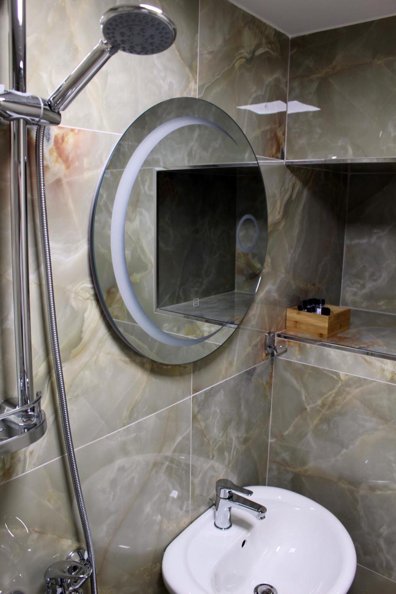 Guest House Amades Gjirokastër المظهر الخارجي الصورة