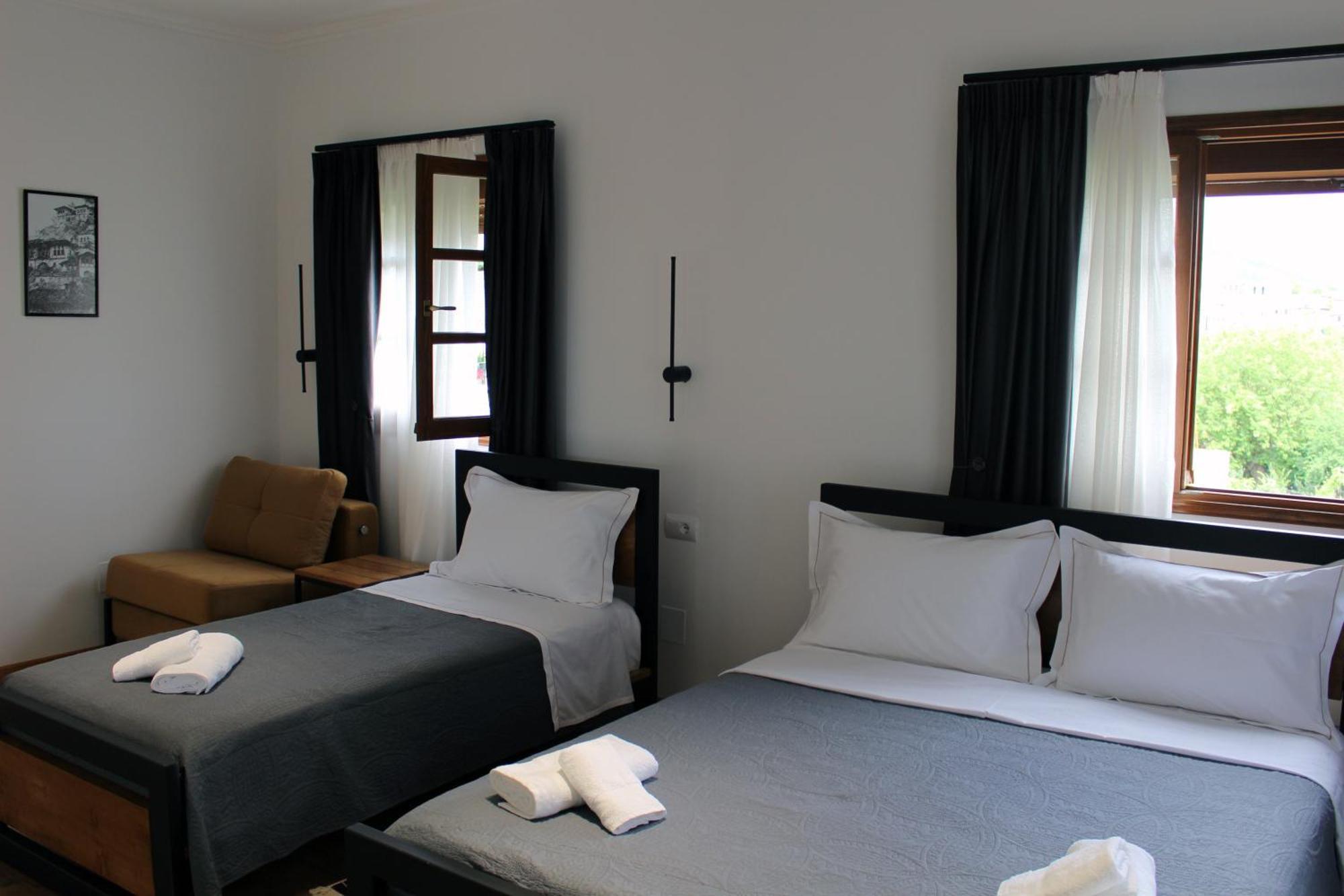 Guest House Amades Gjirokastër المظهر الخارجي الصورة