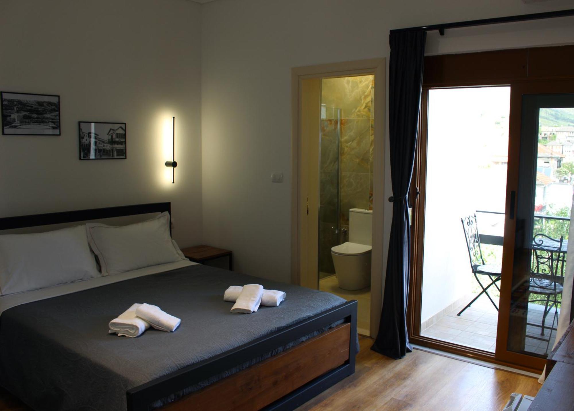 Guest House Amades Gjirokastër المظهر الخارجي الصورة