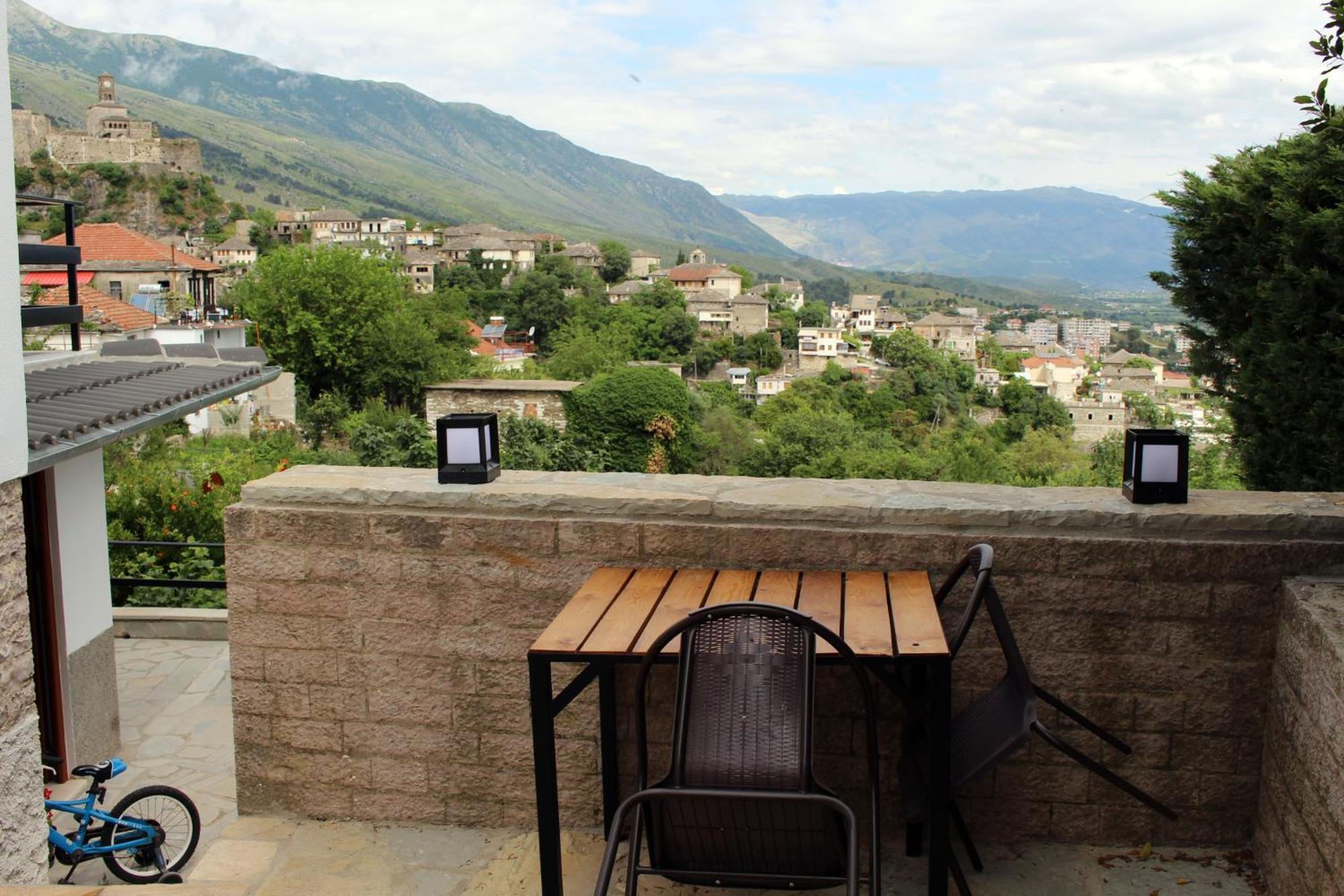 Guest House Amades Gjirokastër المظهر الخارجي الصورة