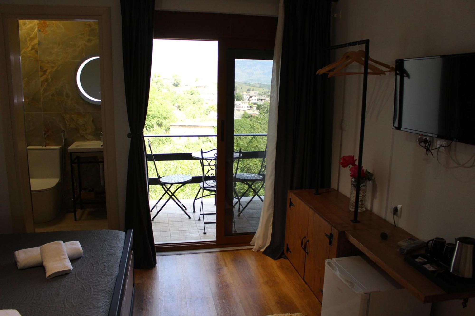 Guest House Amades Gjirokastër المظهر الخارجي الصورة