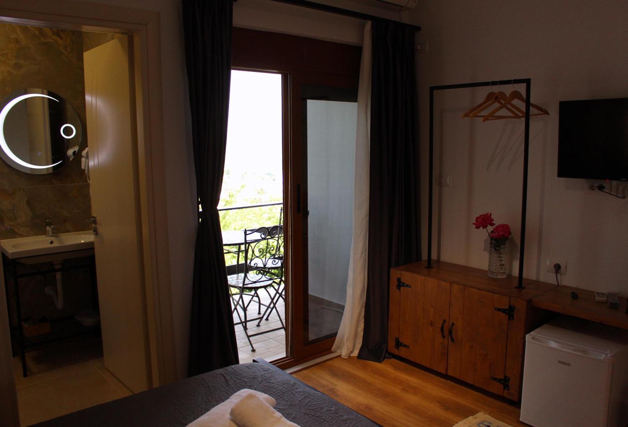 Guest House Amades Gjirokastër المظهر الخارجي الصورة