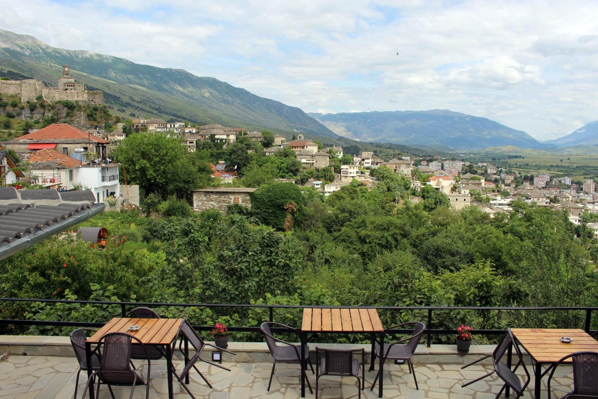 Guest House Amades Gjirokastër المظهر الخارجي الصورة