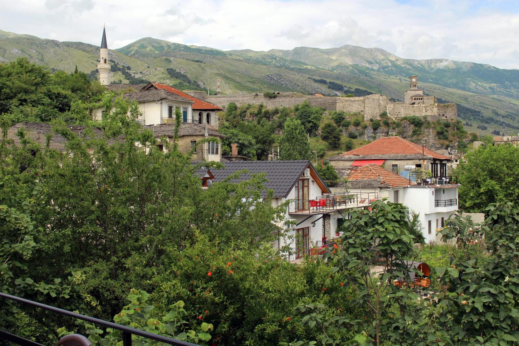 Guest House Amades Gjirokastër المظهر الخارجي الصورة